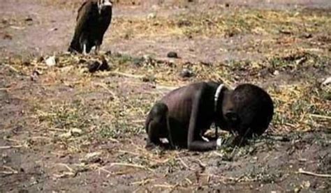 fake photo of vulture watching starving child|vulture and the girl picture.